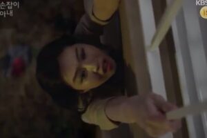 Sinopsis Drama Korea Left-Handed Wife Episode 2